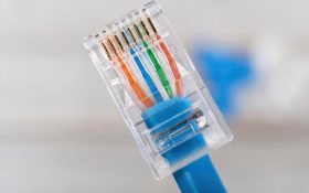 مقایسه کابل شبکه Crossover و Straight