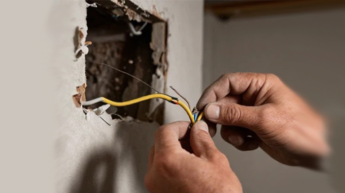 چرا نباید از سیم و کابل قدیمی در بازسازی استفاده کرد؟